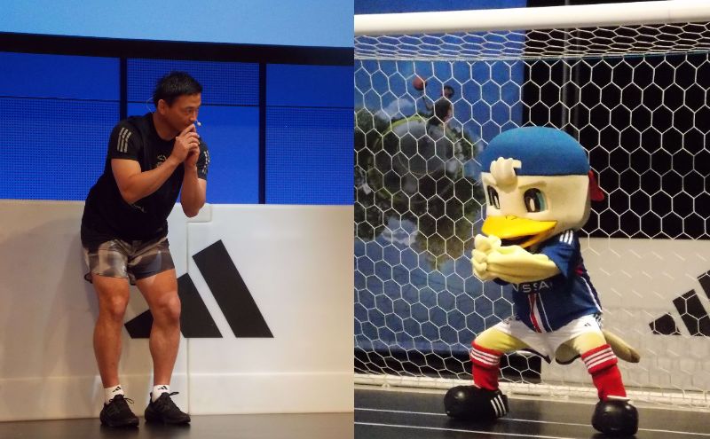 五郎丸ポーズを取る五郎丸歩氏とマリノスケ