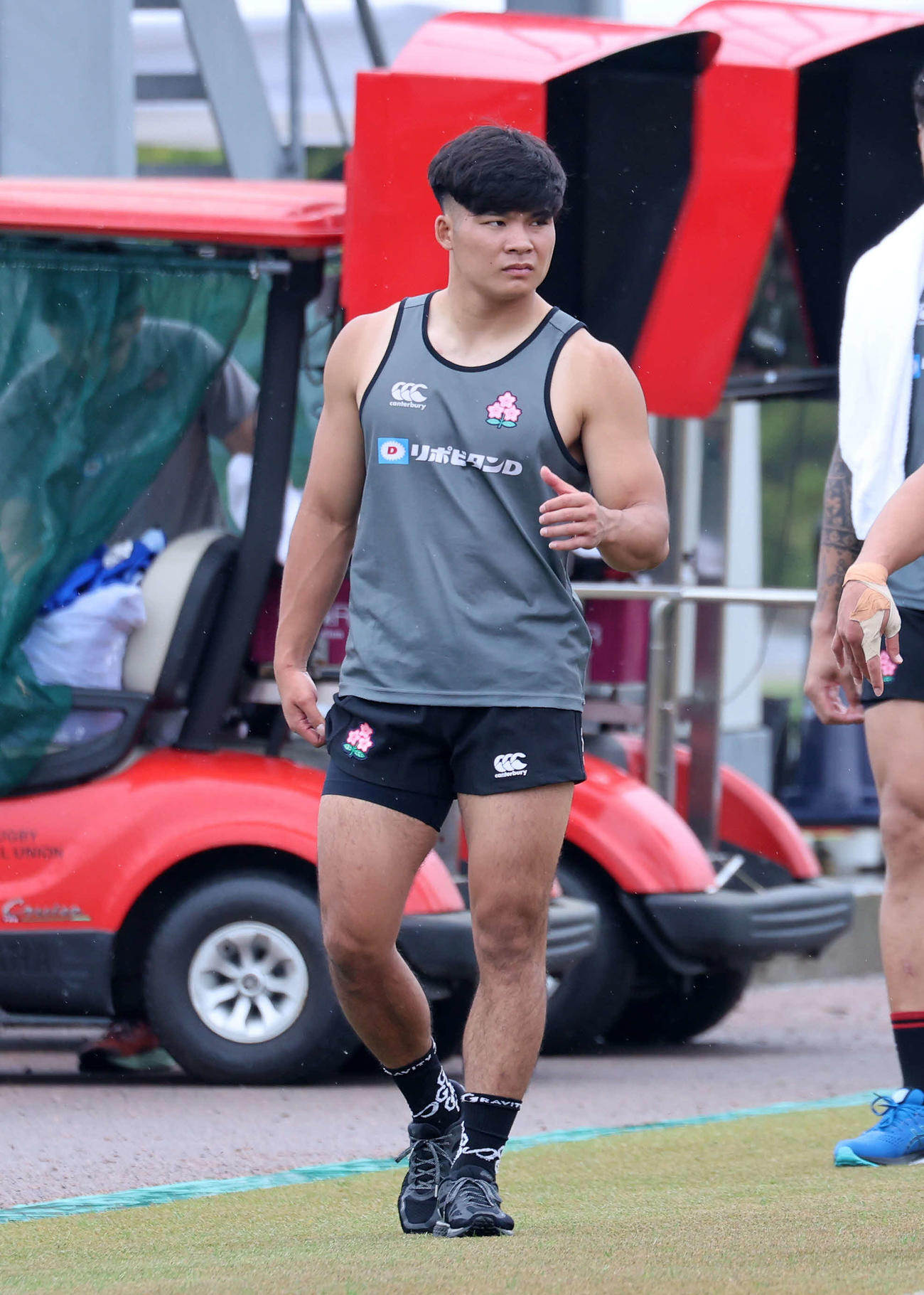 練習を終え引き揚げる木田（撮影・鈴木正人）