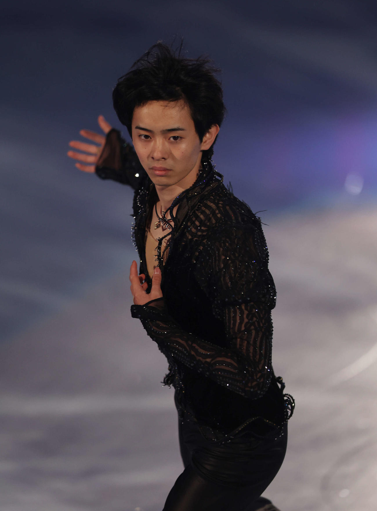 「ドリーム・オン・アイス2023」で演技を披露する男子シングルの島田高志郎（撮影・宮地輝）