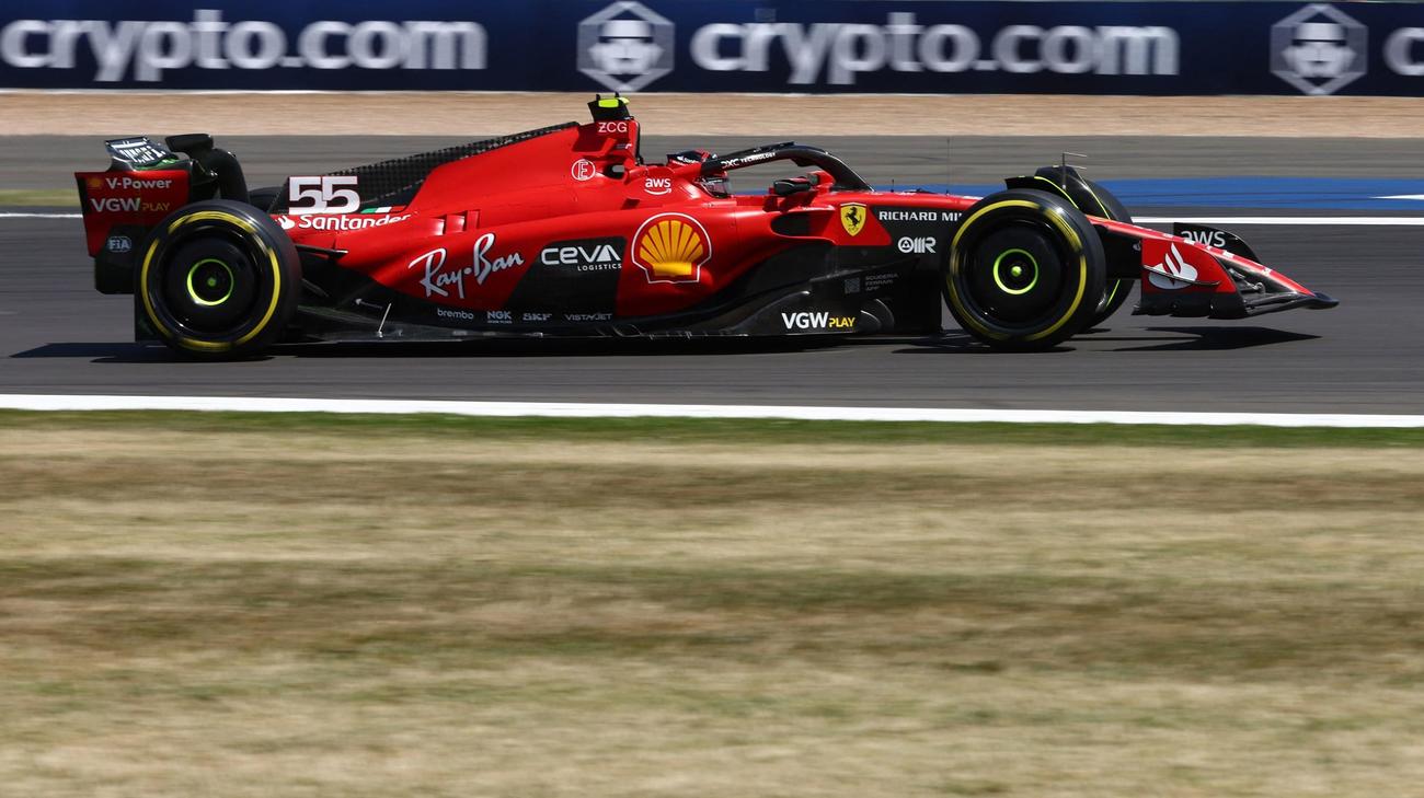 イギリスGPフリー走行2位のフェラーリ・サインツ（ロイター）
