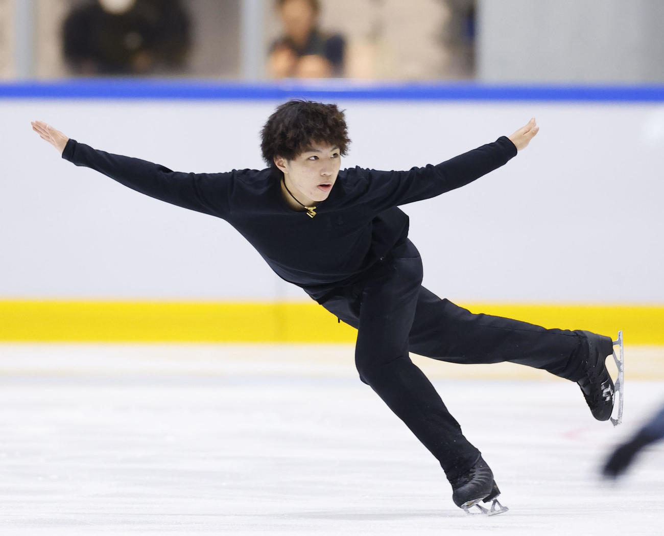 全日本フィギュア合宿に参加し、演技する三浦佳生（撮影・藤尾明華）