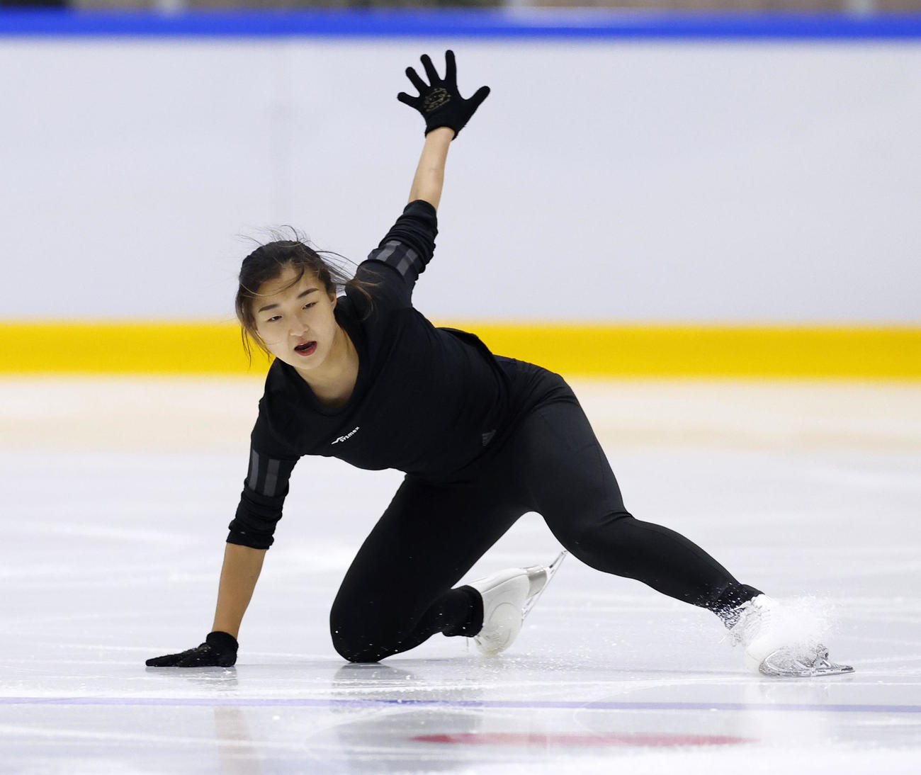 全日本フィギュア合宿に参加し、演技する坂本花織（撮影・藤尾明華）