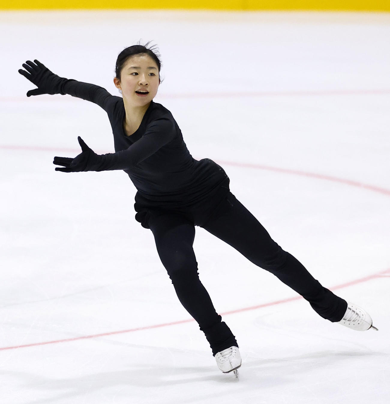 全日本フィギュア合宿に参加し、演技する千葉百音（撮影・藤尾明華）