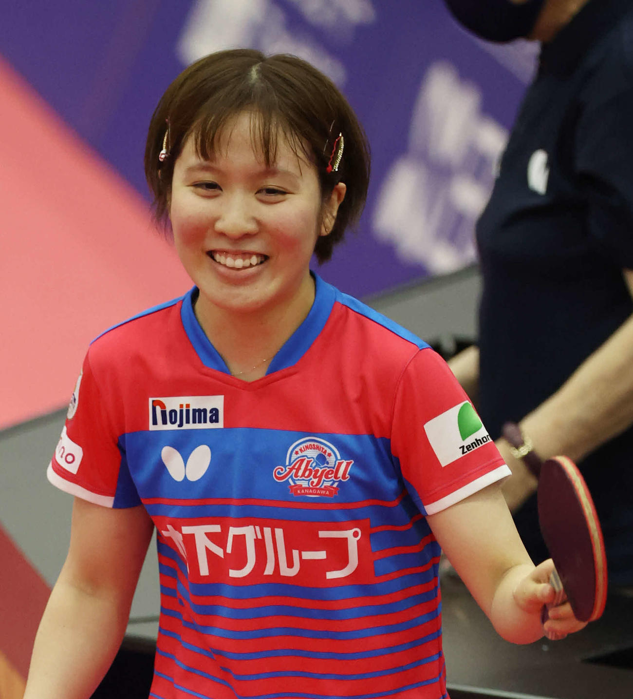 Tリーグ・ノジマカップ　最終日　女子シングルス決勝　伊藤美誠対平野美宇　優勝して笑顔の平野美宇（2023年6月18日撮影）