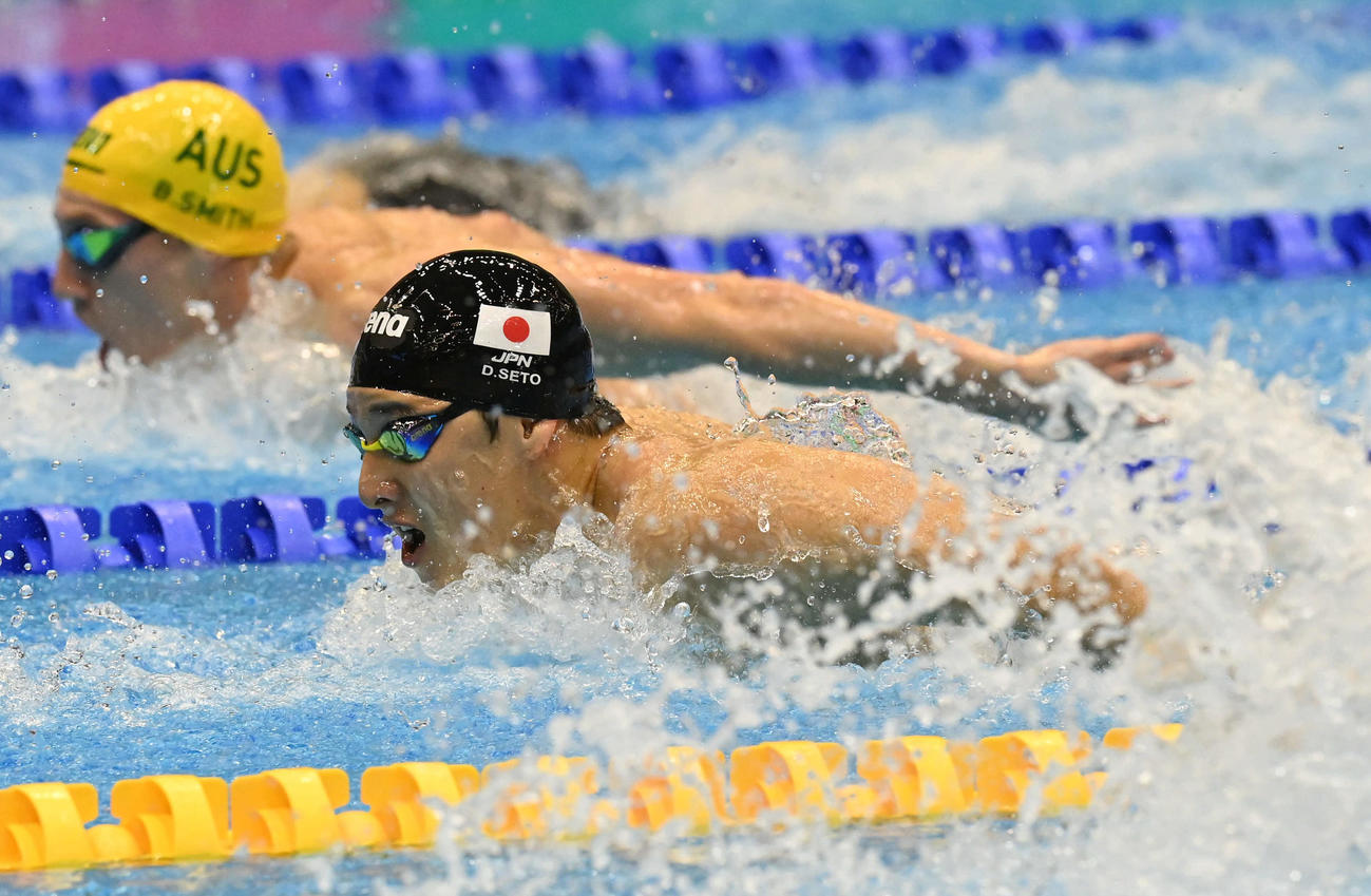 世界水泳2023福岡大会第10日　男子400メートル個人メドレー決勝、バタフライで泳ぐ瀬戸大也（撮影・岩下翔太）