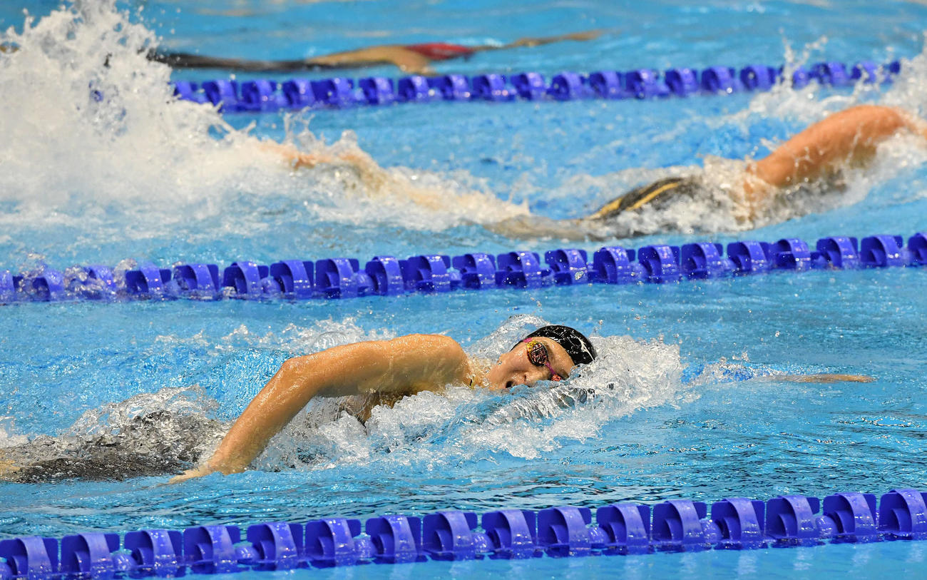 世界水泳2023福岡大会第10日　女子4×100メートルリレー決勝、第1泳者の池江璃花子（撮影・岩下翔太）