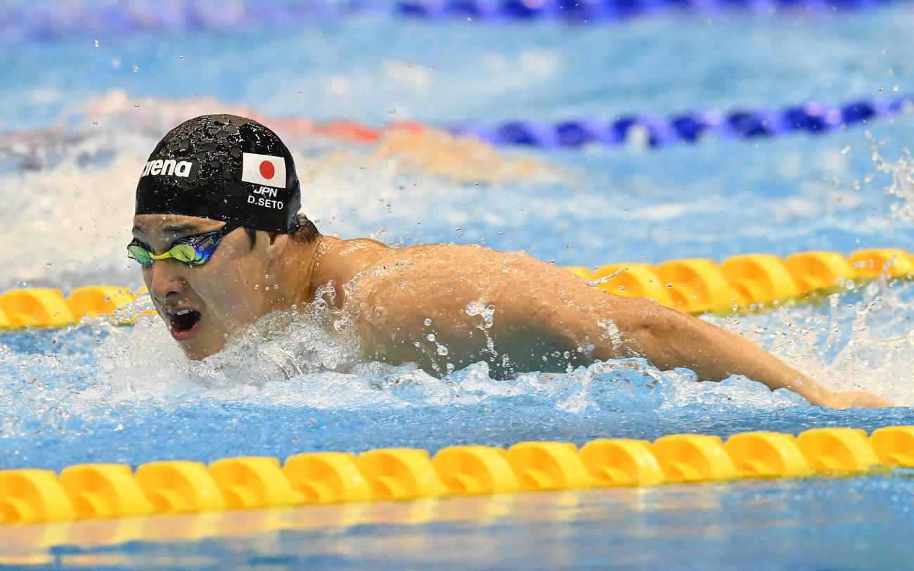 男子200メートル個人メドレー準決勝で力泳する瀬戸大也（撮影・岩下翔太）