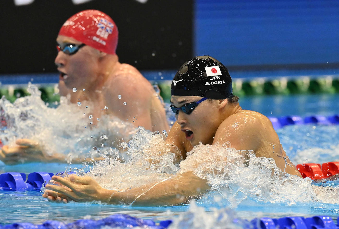 世界水泳2023福岡大会第14日　男子200メートル個人メドレー決勝、力泳する小方颯（撮影・岩下翔太）