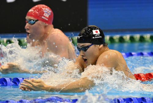 世界水泳2023福岡大会第14日　男子200メートル個人メドレー決勝、力泳する小方颯（撮影・岩下翔太）