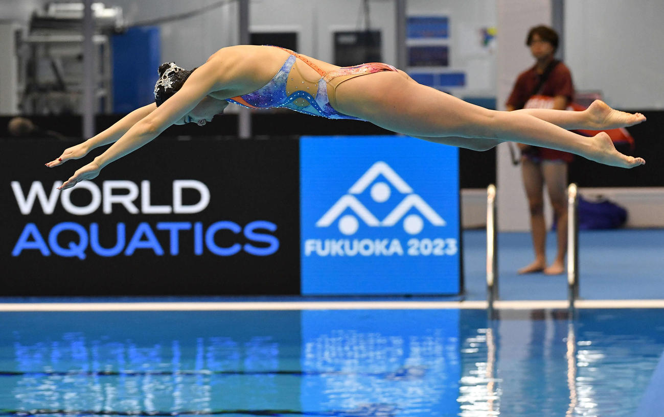 世界水泳2023福岡大会第2日　アーティスティックスイミング女子ソロテクニカル決勝で演技する乾友紀子（撮影・岩下翔太）