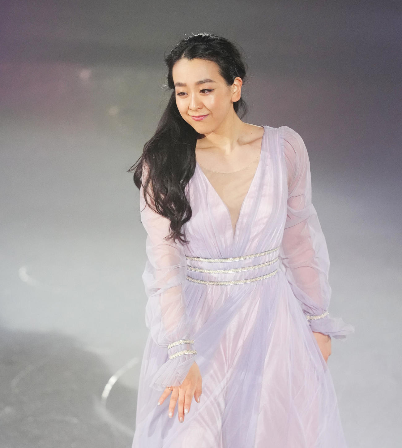 アイスショー「BEYOND The Final」で演技をする浅田真央さん（撮影・菅敏）