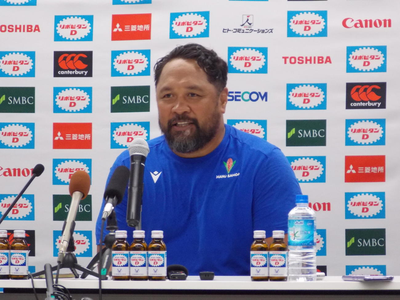 日本戦の前日練習を終え、思いを語るサモアのセイララ・マプスア・ヘッドコーチ（撮影・松本航）