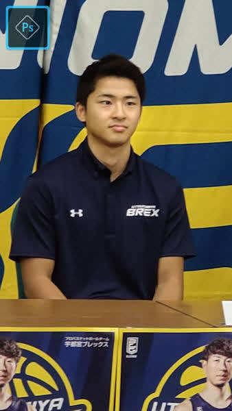 入団会見に臨んだブレックスの新人選手、四家魁人（撮影・沢田啓太郎）