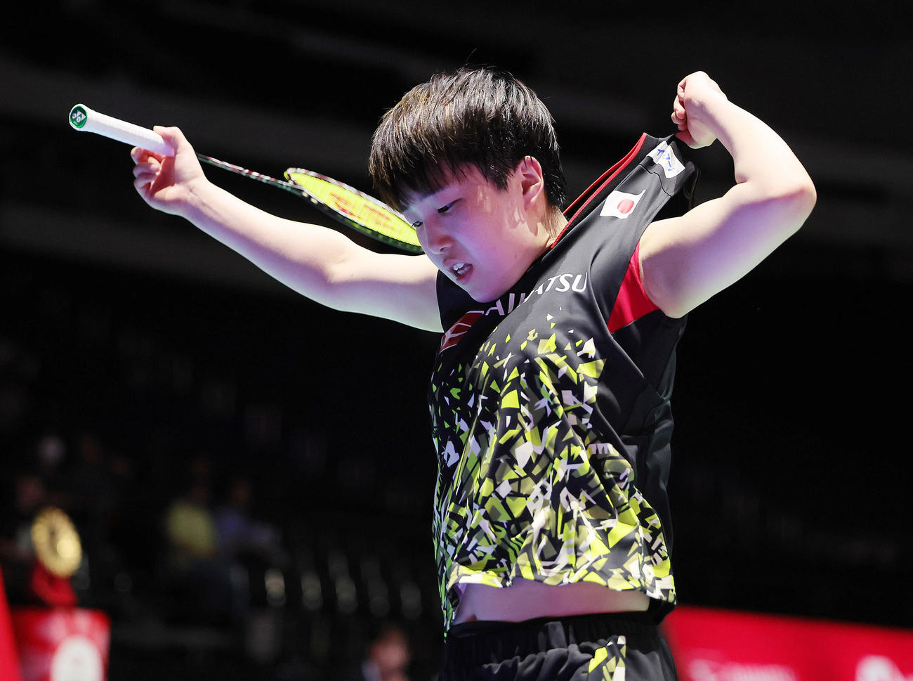 女子シングルス準々決勝　山口はグレゴリア・マリスカ・トゥンジュにポイントを奪われ浮かない表情を見せる（撮影・足立雅史）