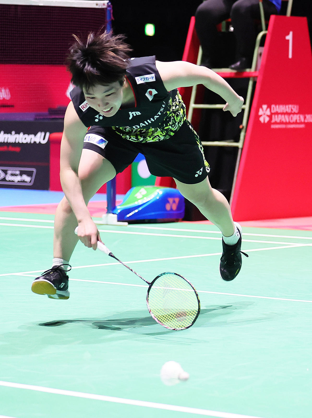 女子シングルス準々決勝　第3G、山口はグレゴリア・マリスカ・トゥンジュにポイントを奪われる（撮影・足立雅史）