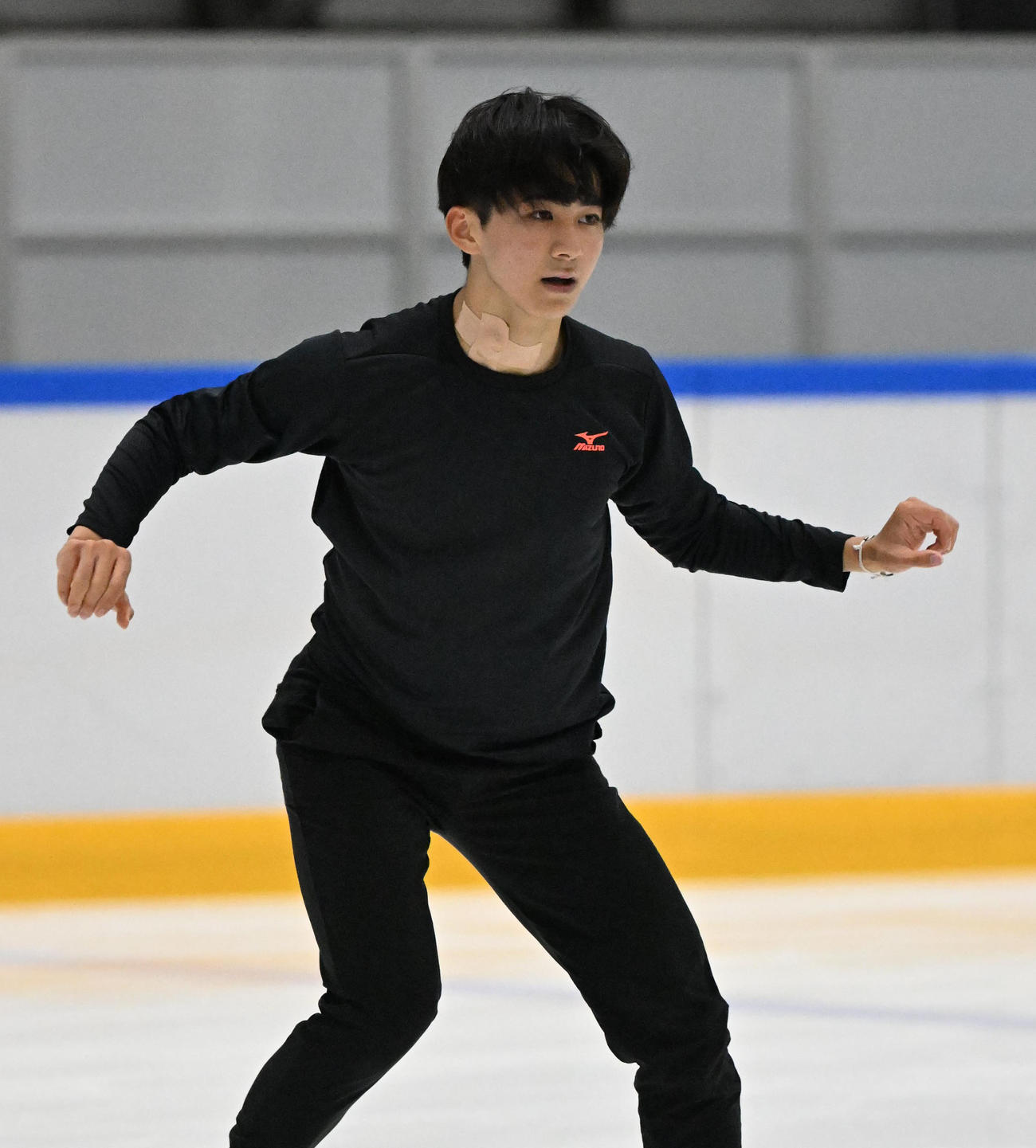 全日本ジュジア合宿で演技を披露する中村俊介（撮影・和賀正仁）