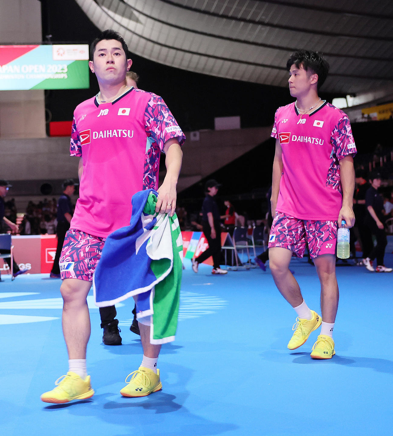 決勝で敗れた保木（左）、小林組（撮影・足立雅史）
