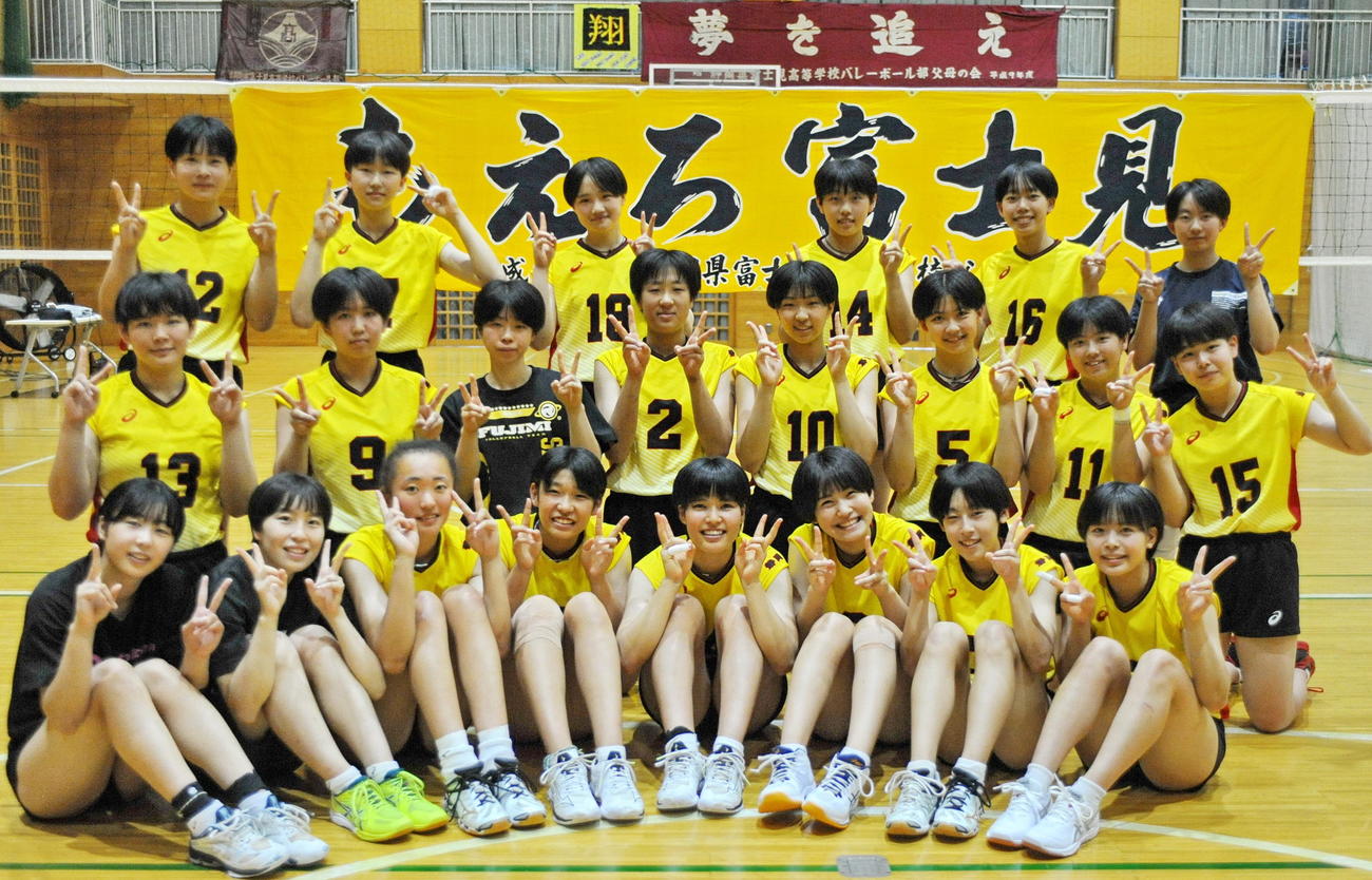 全国8強を目指す富士見の選手たち