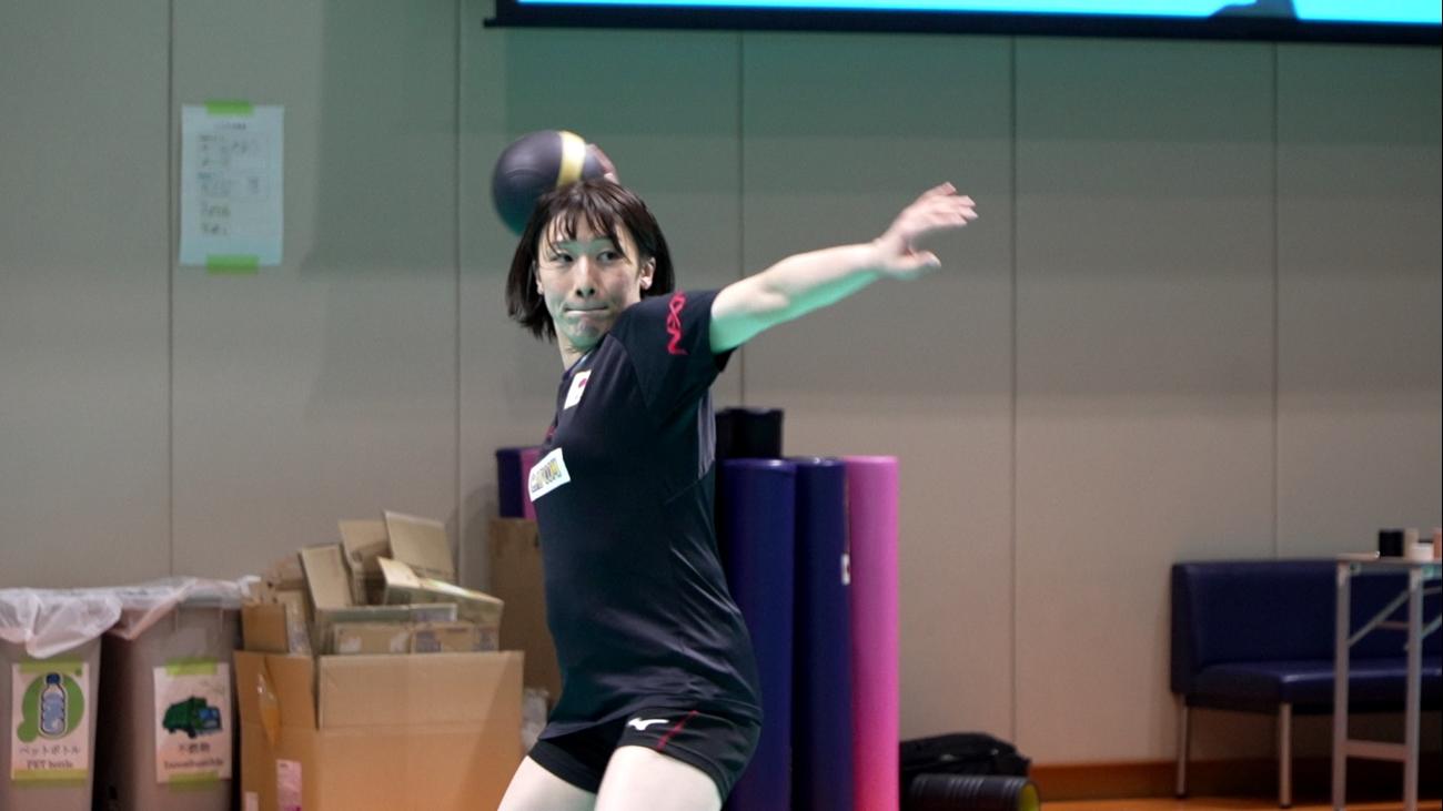 重りを投げる石川（C）JVA