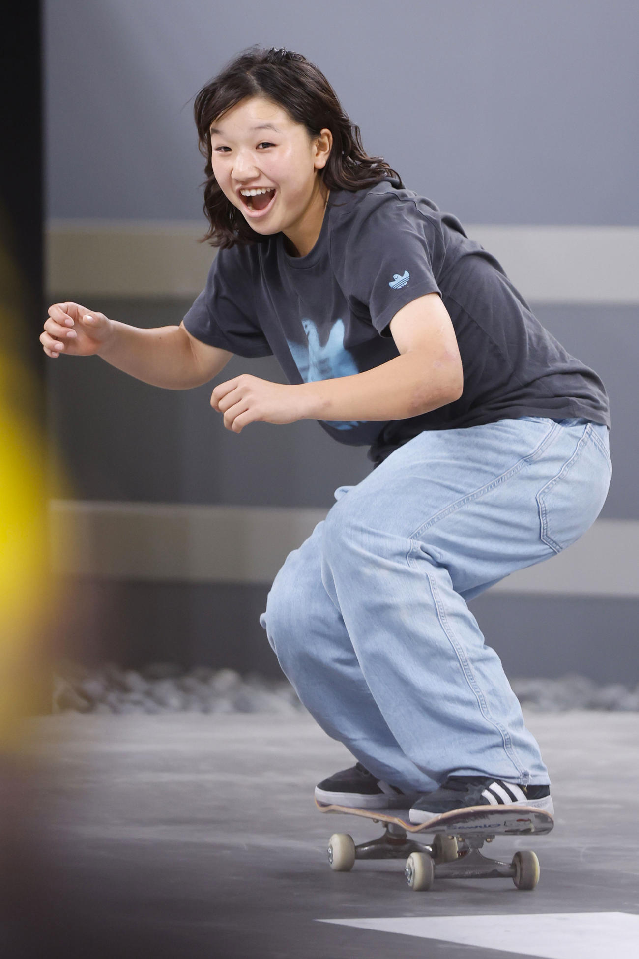 女子決勝で大技を決め、喜ぶ西矢椛（共同）