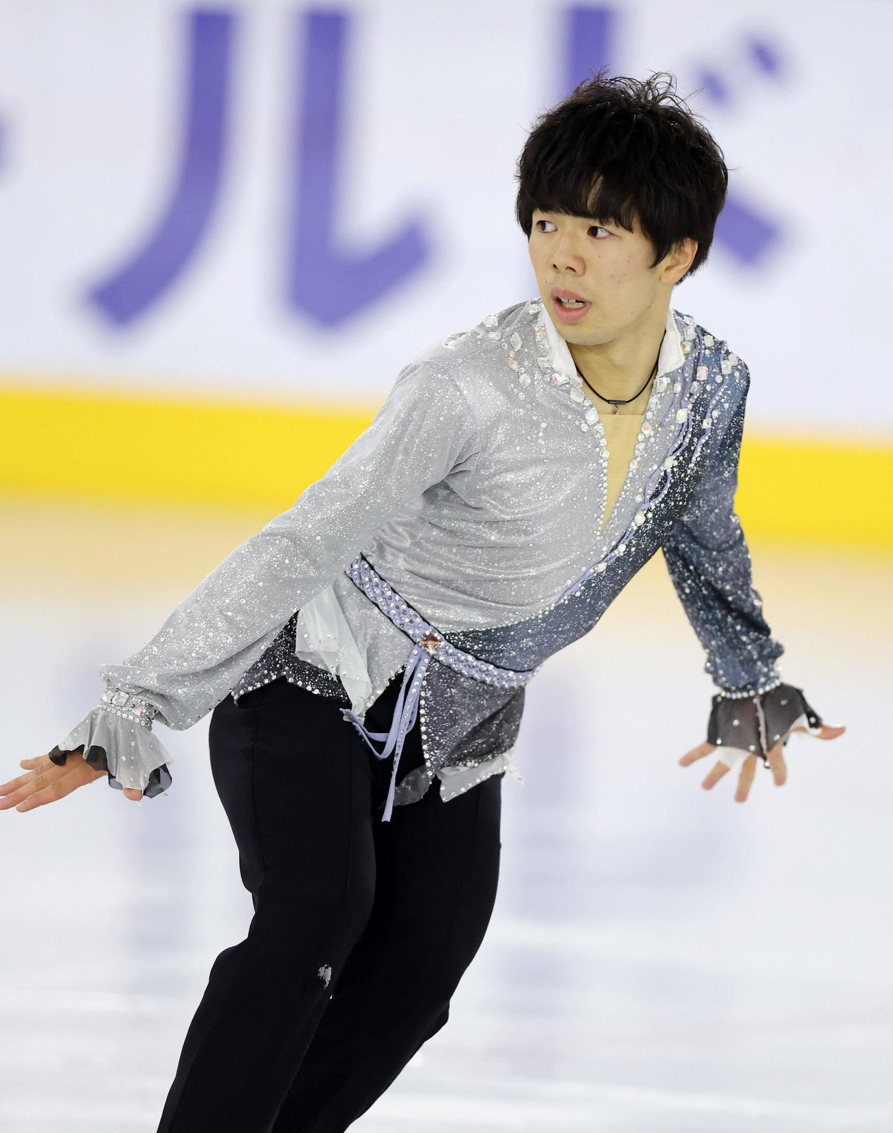 選手権男子フリー　男子フリーで演技する佐藤（撮影・前田充）
