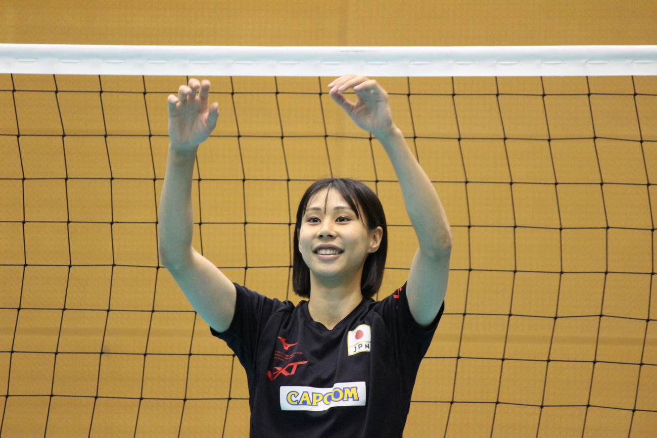 中学生を指導する和田（撮影・勝部晃多）