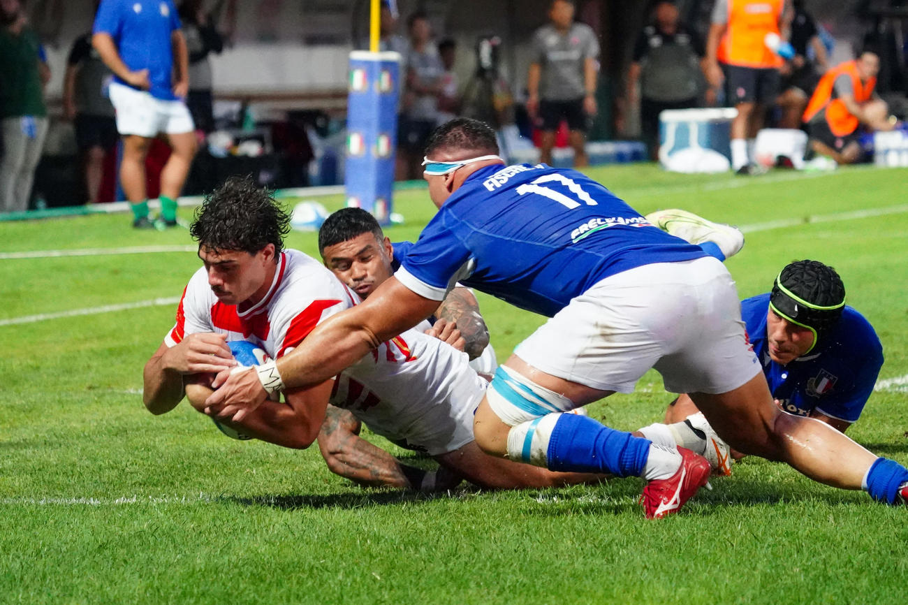 日本対イタリア　イタリアとテストマッチに臨む日本代表（撮影・パオロ　ヌッチ）