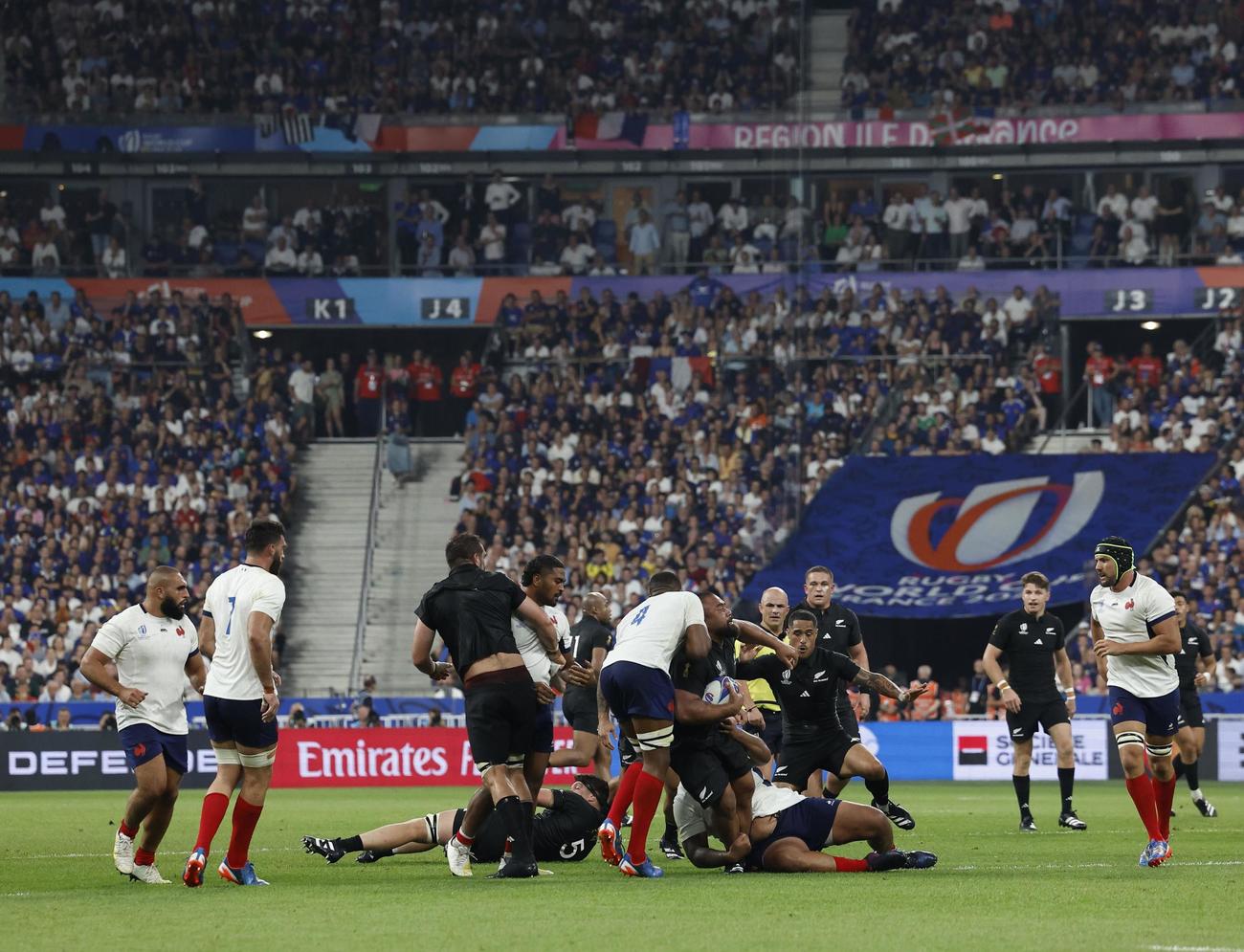 パリ郊外のサンドニでフランス―ニュージーランドが始まり、ラグビーW杯フランス大会が開幕した（共同）