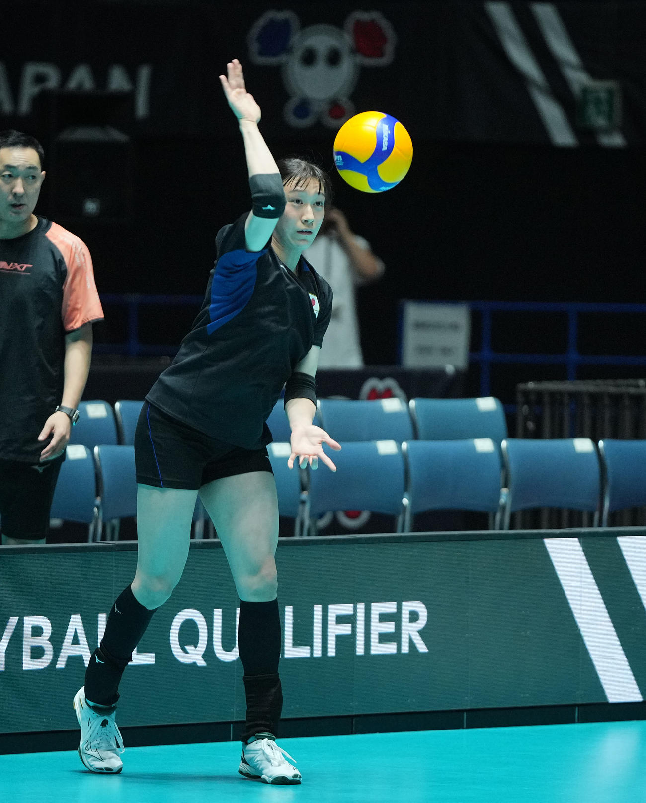 前日練習に臨む石川（撮影・垰建太）