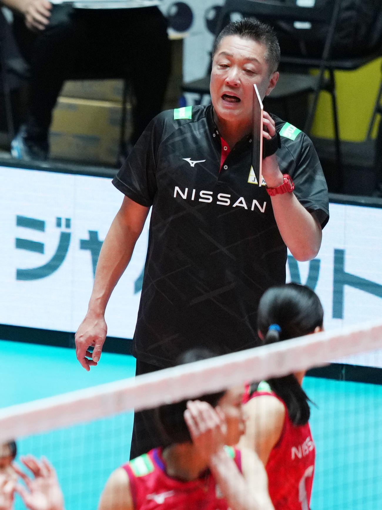 日本対ブルガリア　指示を出す真鍋監督（撮影・横山健太）