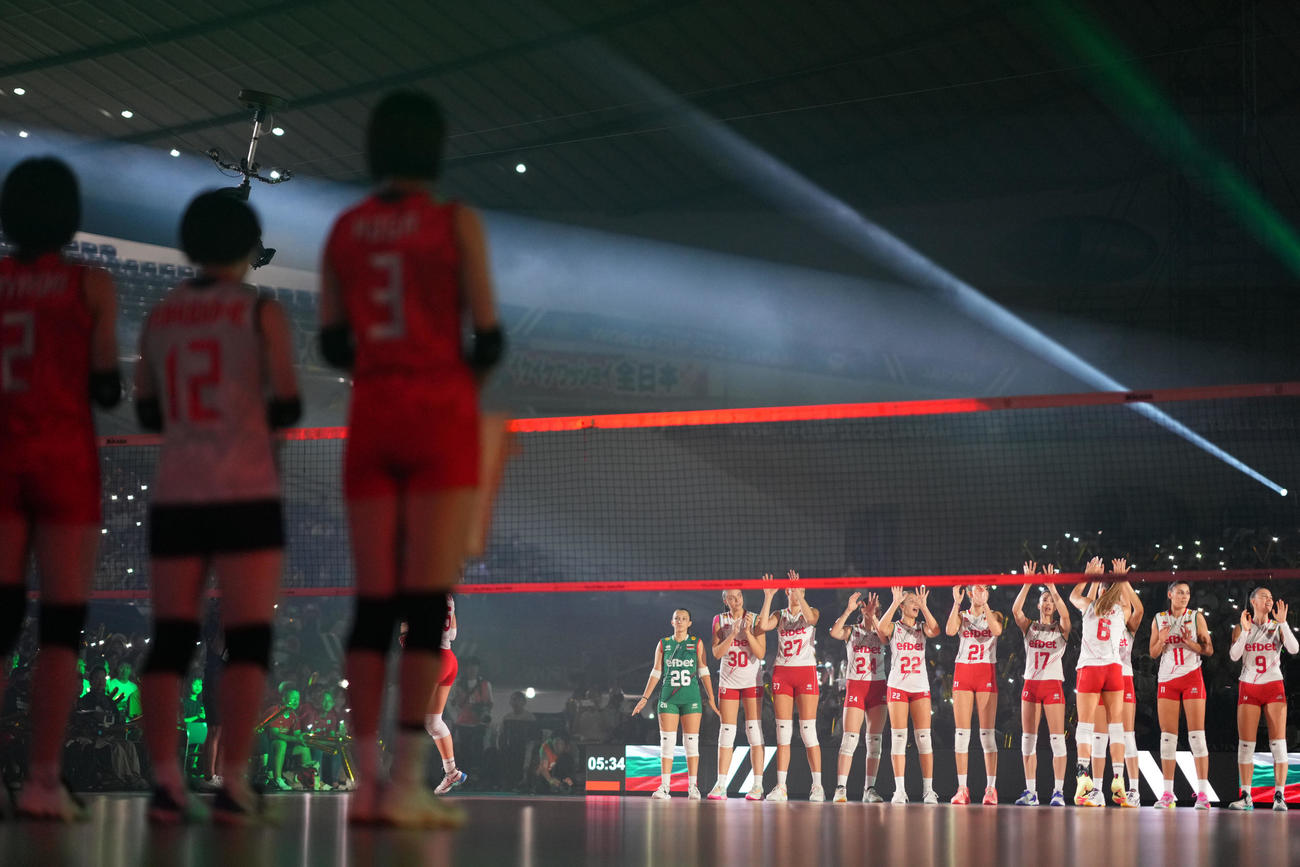 日本対ブルガリア　試合に臨むブルガリア代表の選手たち（撮影・横山健太）
