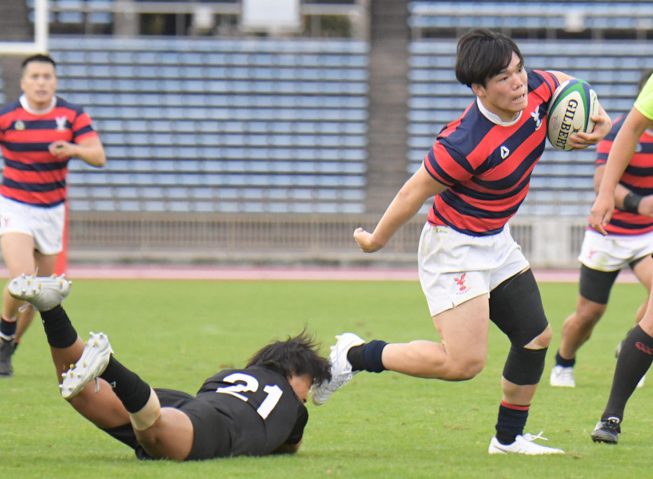 京産大フランカー三木皓正（右）（2022年11月撮影）