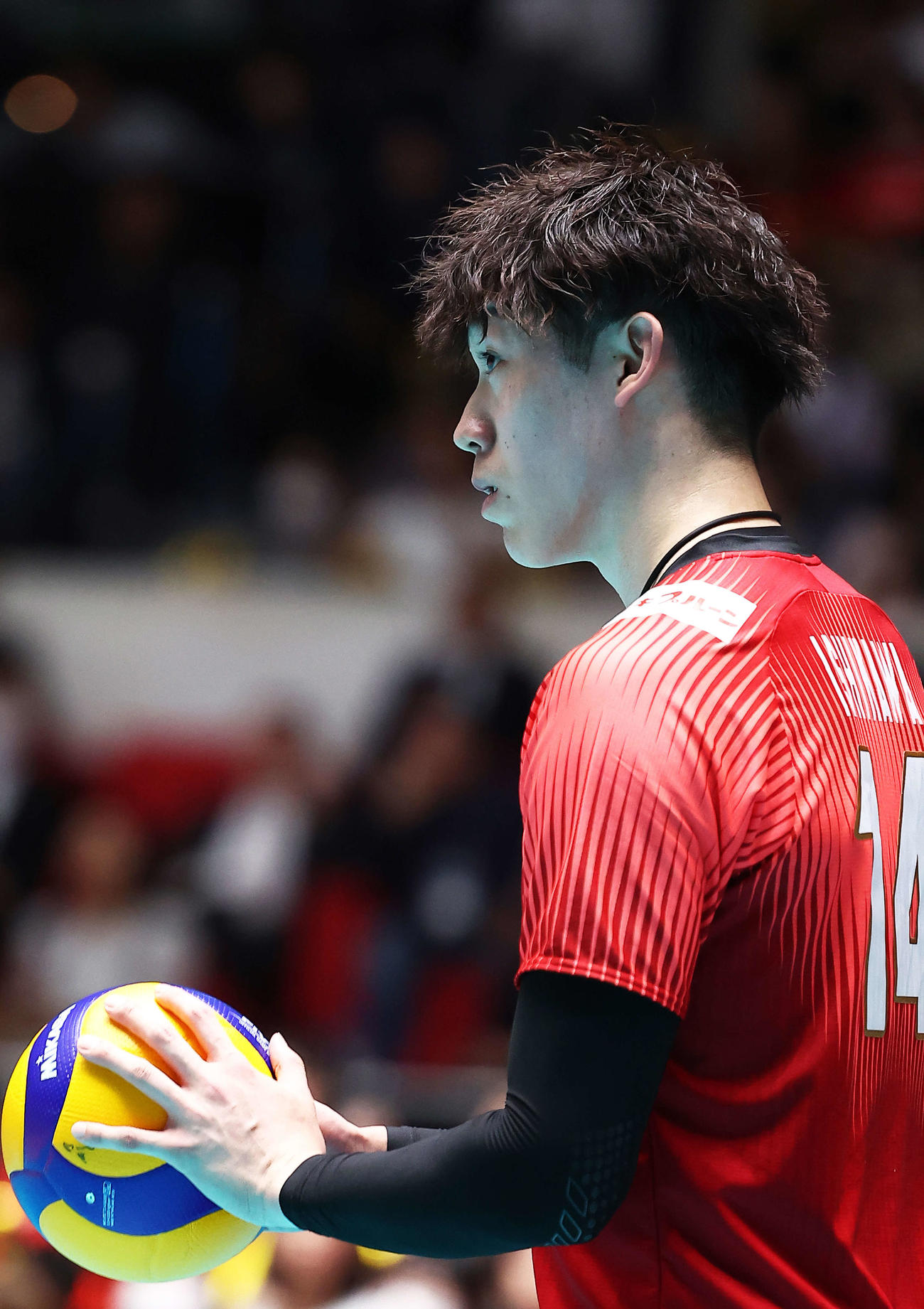 日本対フィンランド　第1S、サーブに集中する石川（撮影・河田真司）