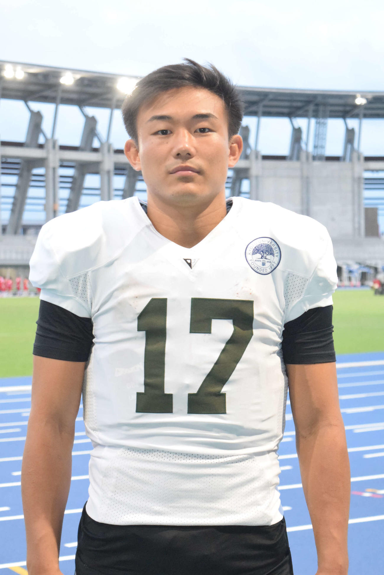 大活躍の京大QB泉岳斗（撮影・阪口孝志）