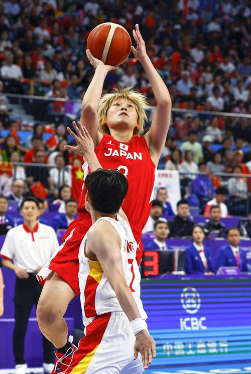 女子決勝　日本―中国　第1クオーター、シュートを決める高田＝杭州（共同）