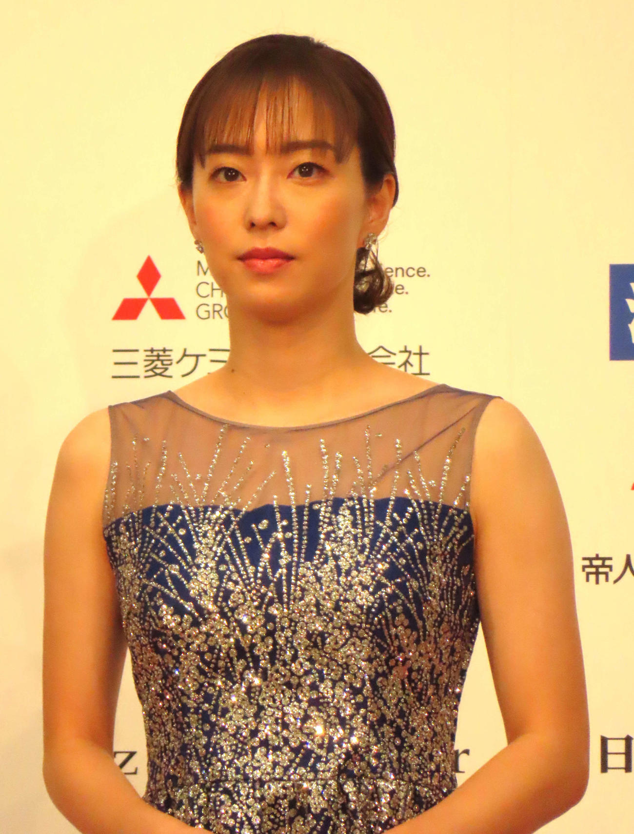 ベストフォーマリスト授賞式に出席した石川佳純さん