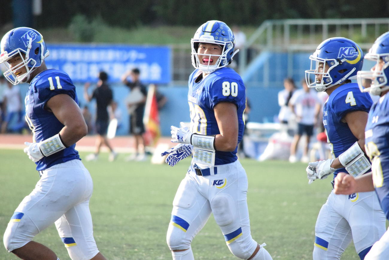 関学大の選手ら