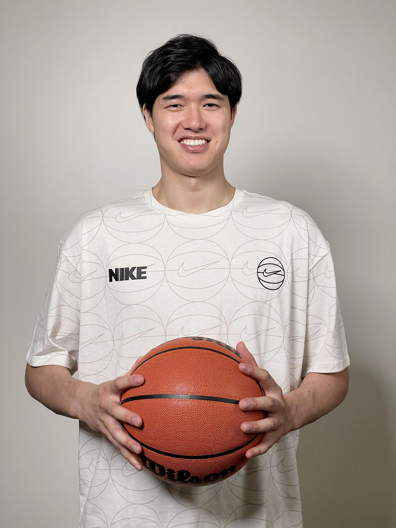WOWOW NBAアンバサダーに就任したサンズ渡辺雄太（提供WOWOW）