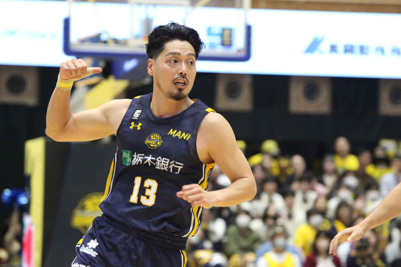 宇都宮対茨城　20本の3Pシュートを決めて快勝した宇都宮。渡邉も1本決めた（撮影・沢田啓太郎）