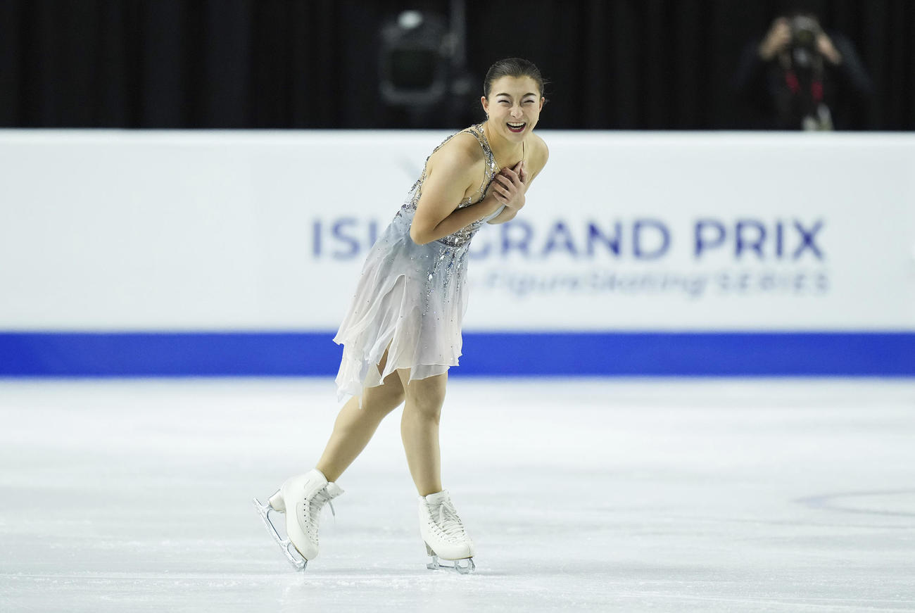 スケートカナダ、演技を終え笑顔を見せる坂本花織（AP）