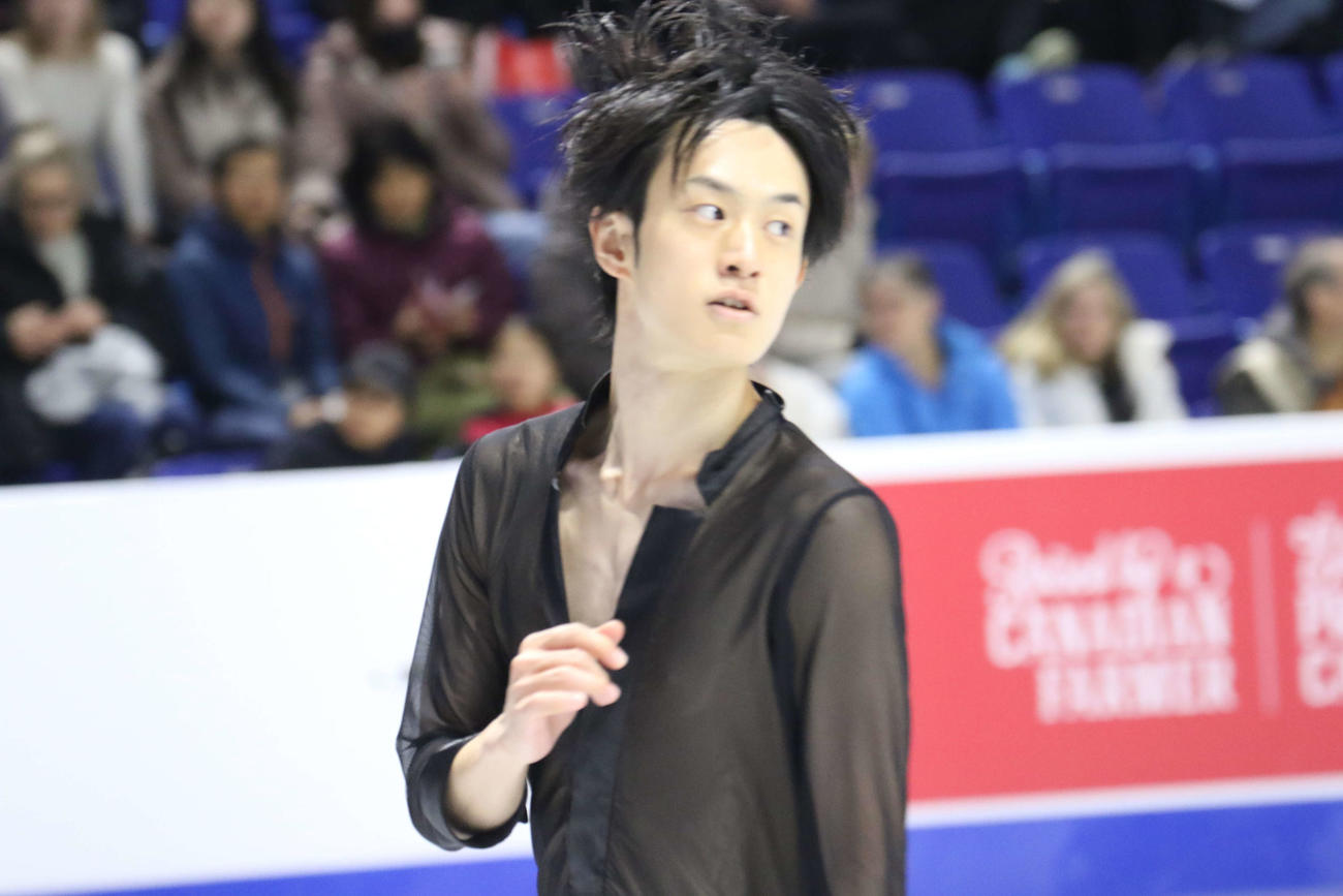 6分間練習で滑る山本