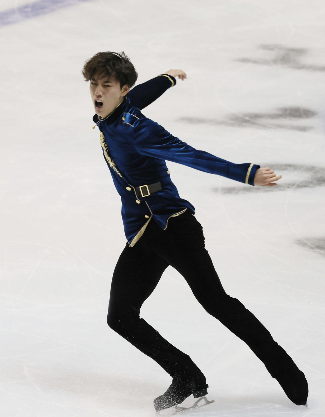 西日本フィギュアスケート選手権　男子フリーで演技する三宅星南（撮影・加藤孝規）