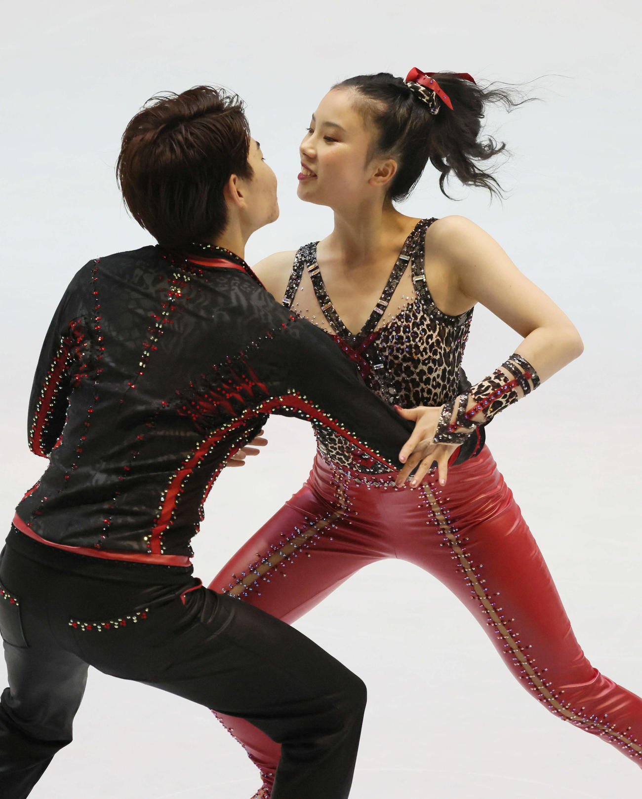 西日本フィギュアスケート選手権　アイスダンス　吉田唄菜＆森田真沙也（2023年10月28日撮影）