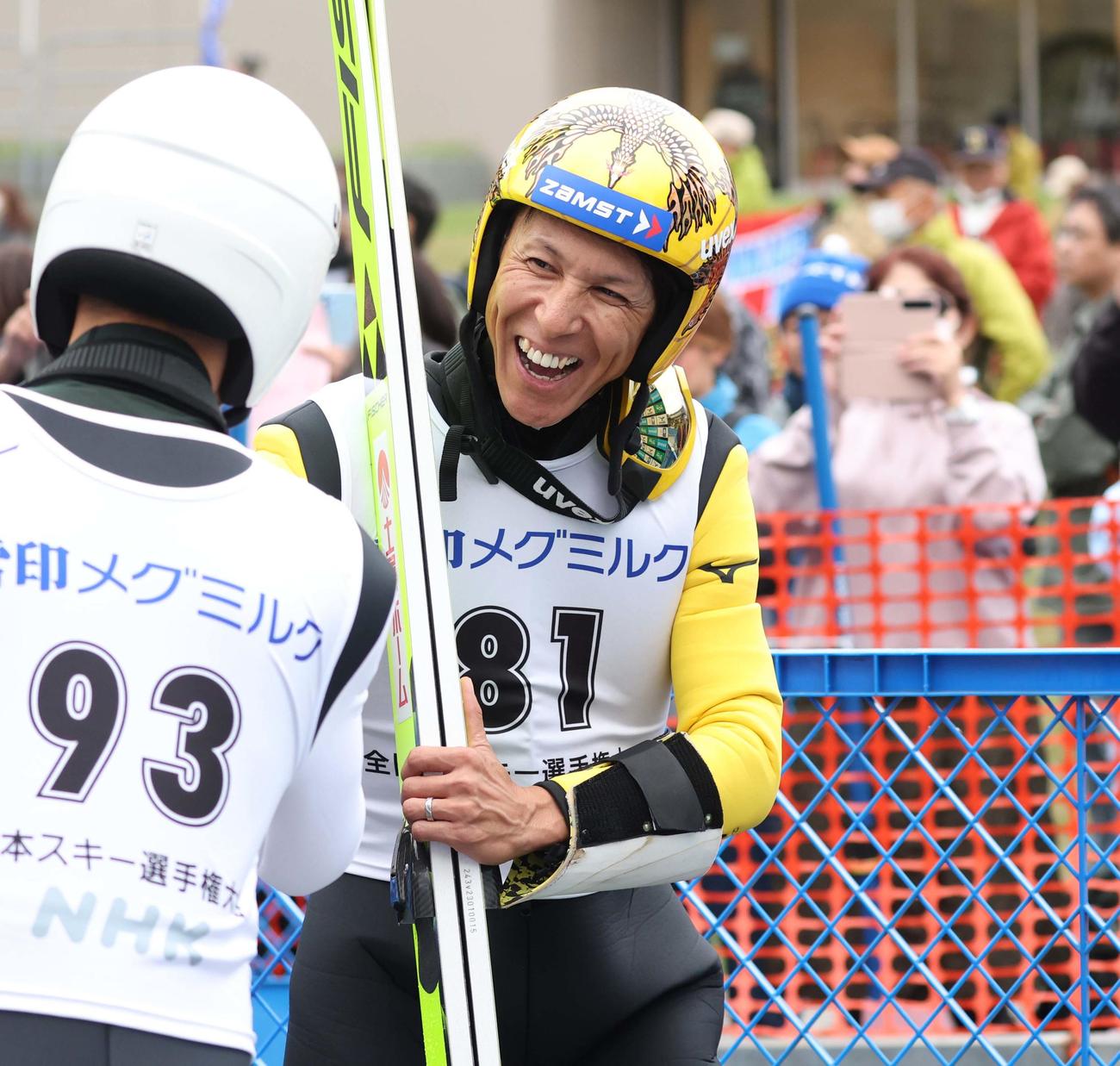 4位に入り笑顔の葛西（撮影・黒川智章）