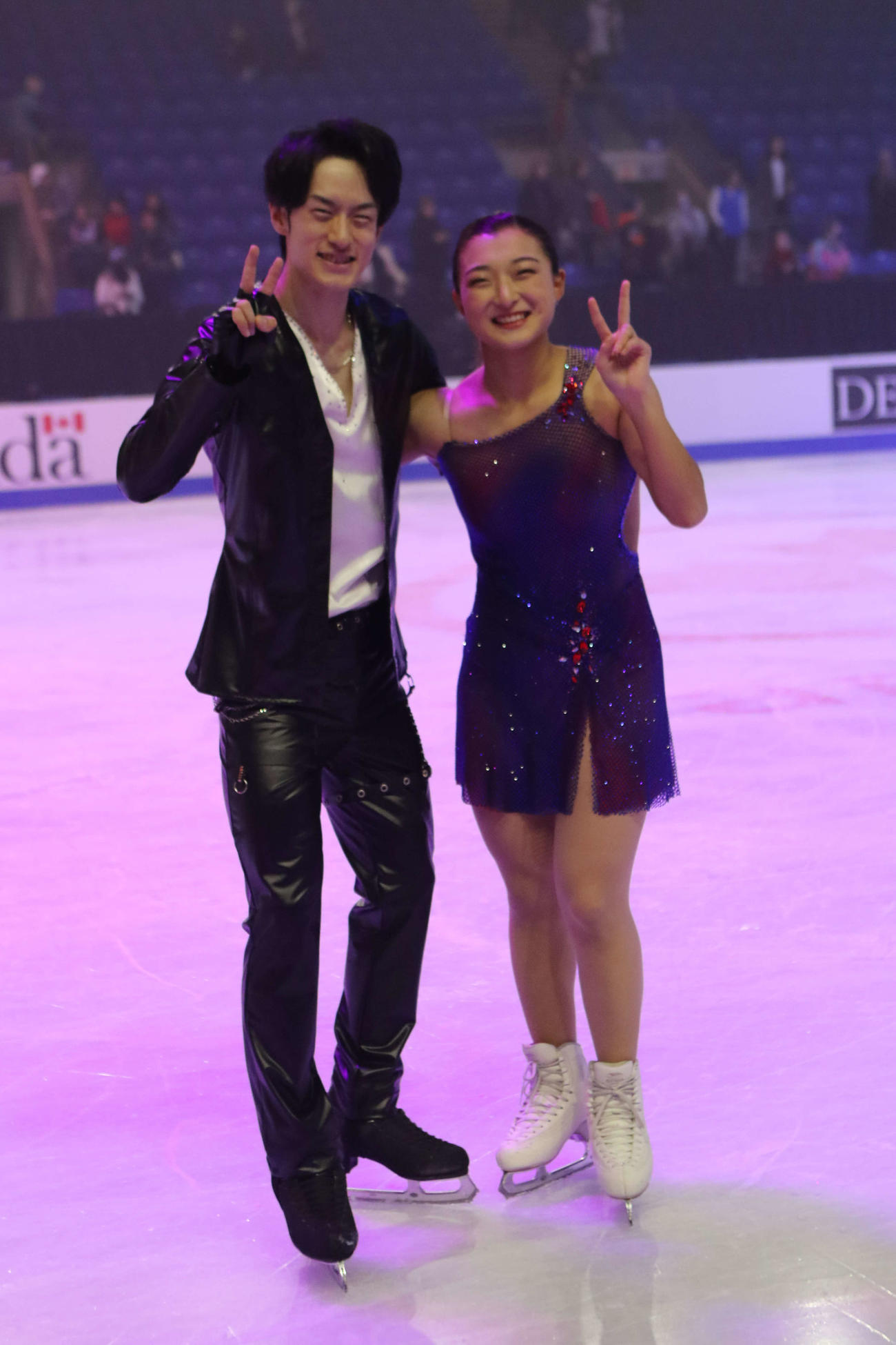 アベック優勝の山本（左）と坂本