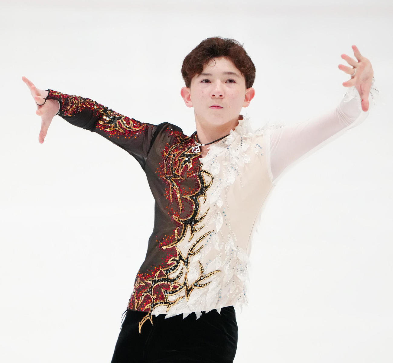 ジュニア男子SPで演技する中田璃士（撮影・江口和貴）