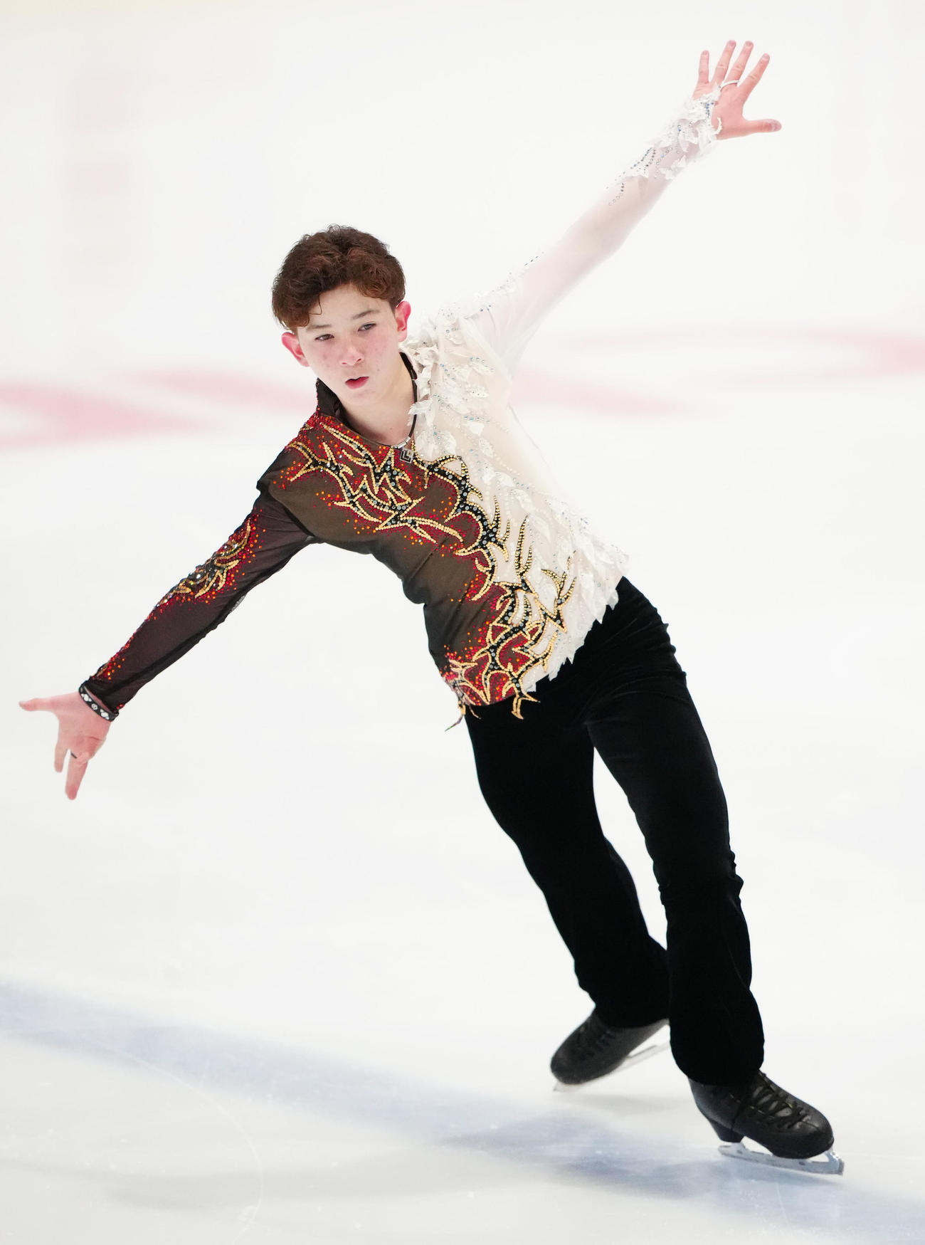 ジュニア男子SPで演技する中田璃士（撮影・江口和貴）