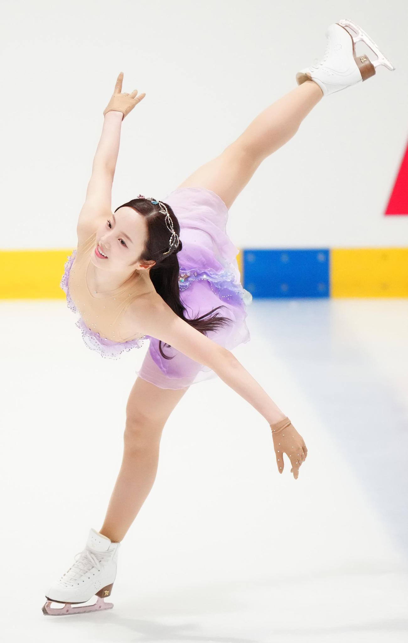 女子フリーで演技する本田真凜（撮影・江口和貴）
