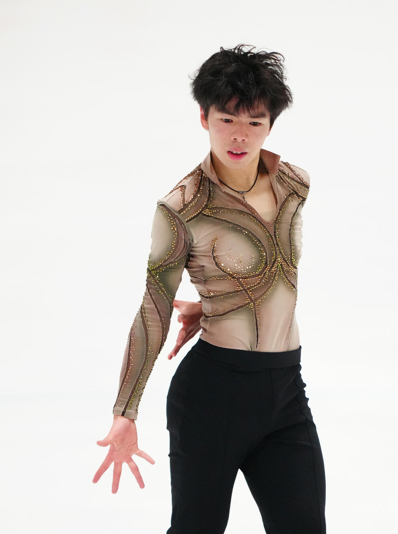 男子フリーで演技する佐藤駿（撮影・江口和貴）