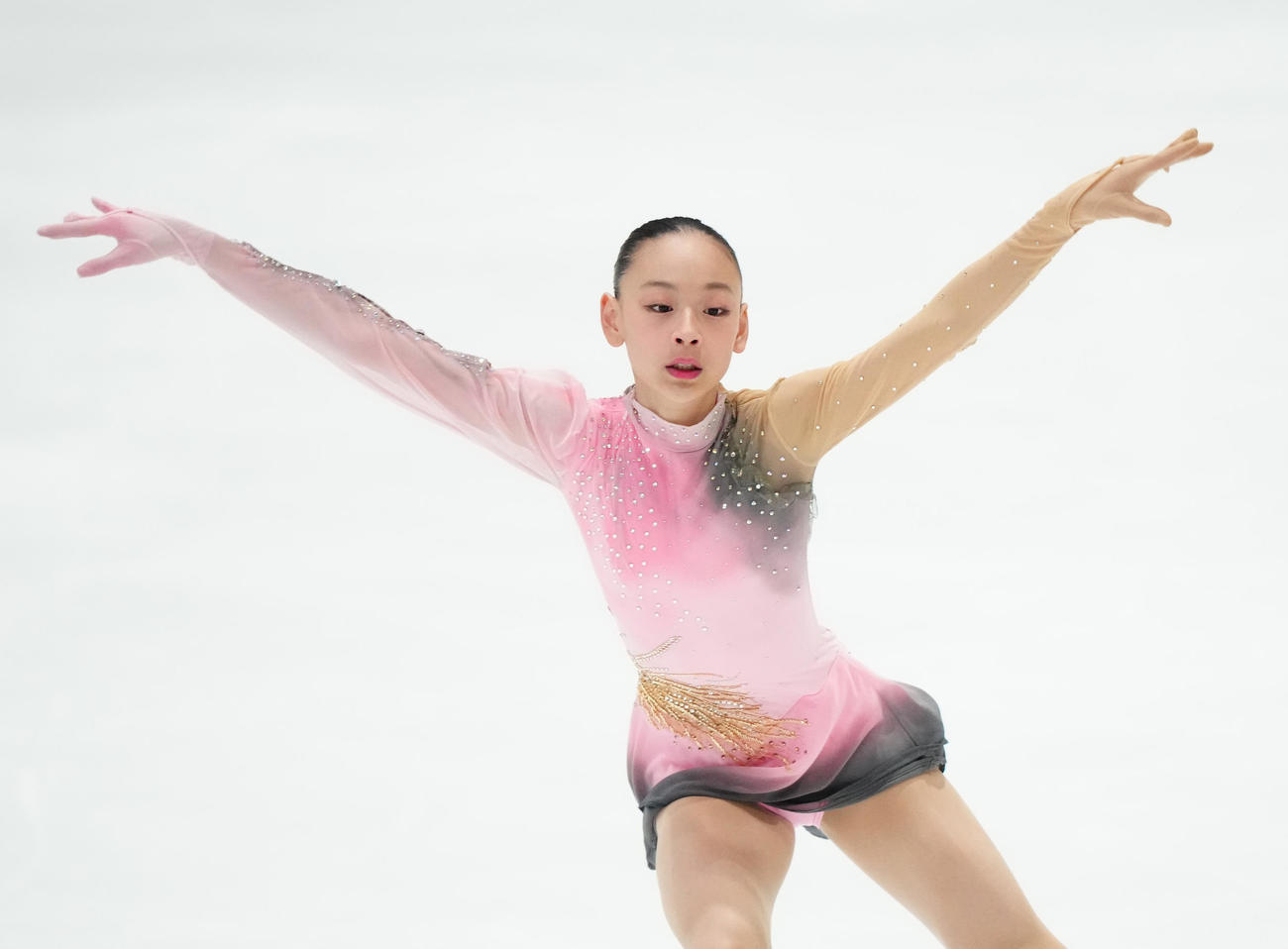 ジュニア女子フリーで演技する岡万佑子（撮影・江口和貴）